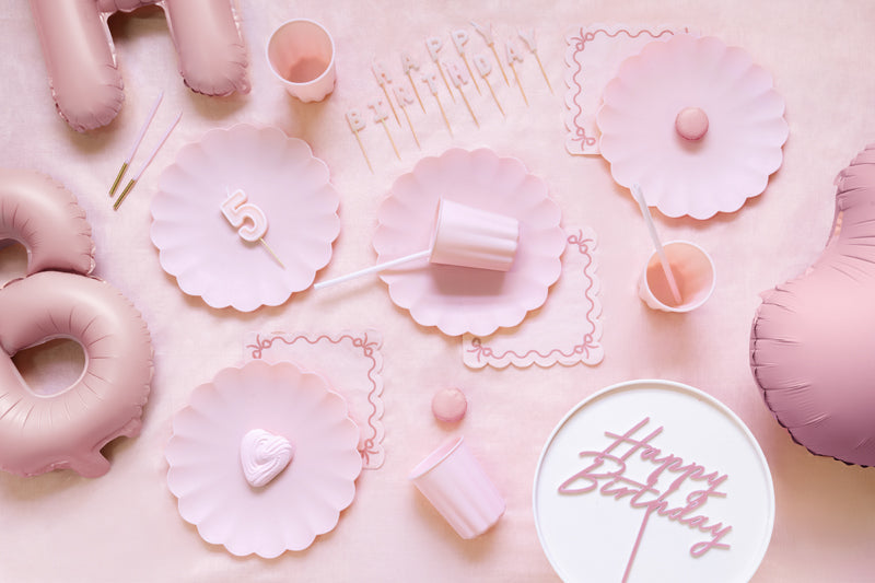 🎂 Verjaardagskaarsjes ‘Happy Birthday’ – Roze (13 stuks)
